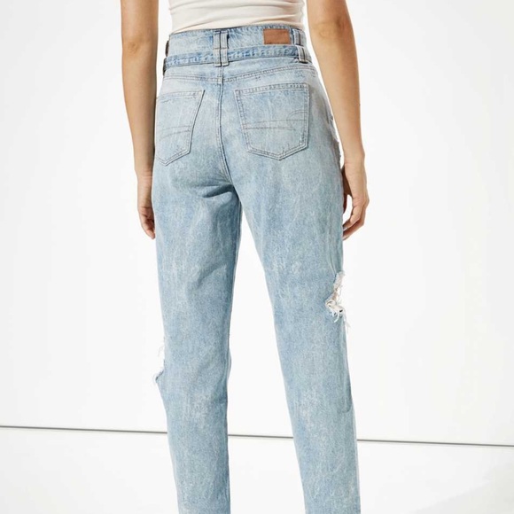 AE Highest Waist Mom Jean - Picture 2 of 7